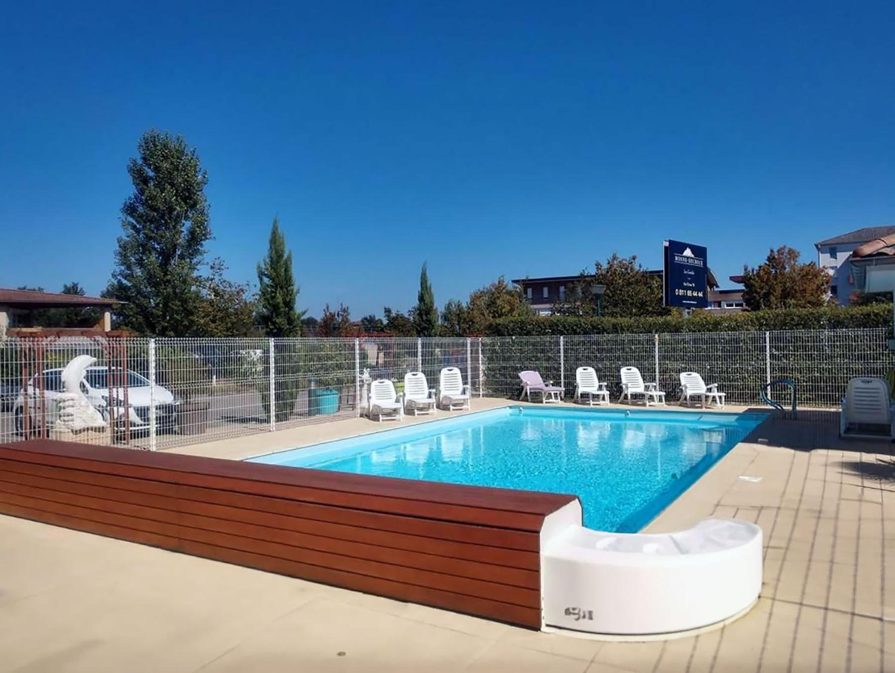Modern 1 Bdr + Balcony + Free Parking + Ac + Pool Apartman L'Isle-d'Abeau Kültér fotó